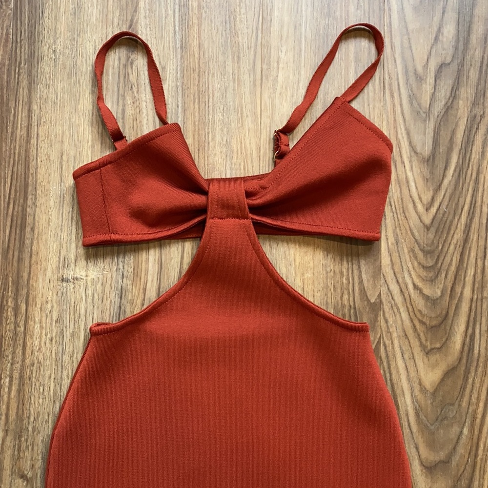 CUT OUT RUST AMBER MIDI DRESS XS - Picture 7 of 13